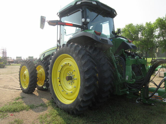 2024 John Deere 8R 250 Tractor