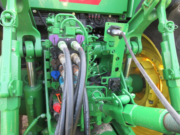 2024 John Deere 8R 250 Tractor