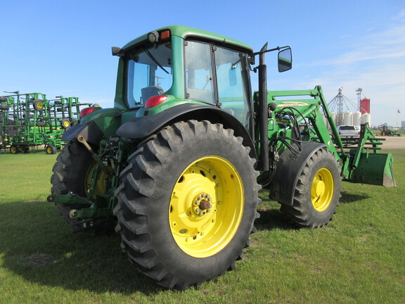 2003 John Deere 7320 Tractor