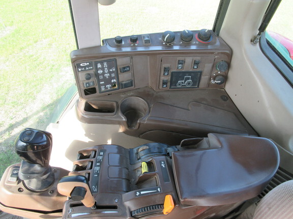 2003 John Deere 7320 Tractor