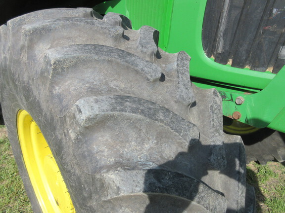 2003 John Deere 7320 Tractor