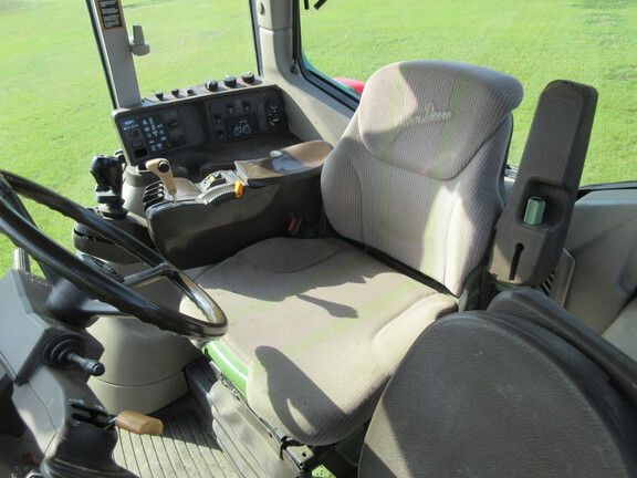 2003 John Deere 7320 Tractor