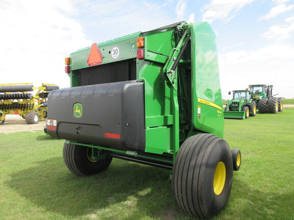 2023 John Deere 560M Baler/Round