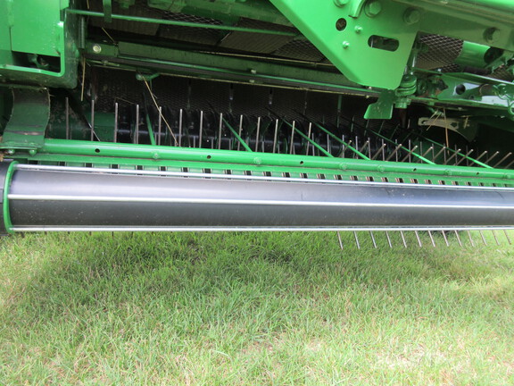 2023 John Deere 560M Baler/Round