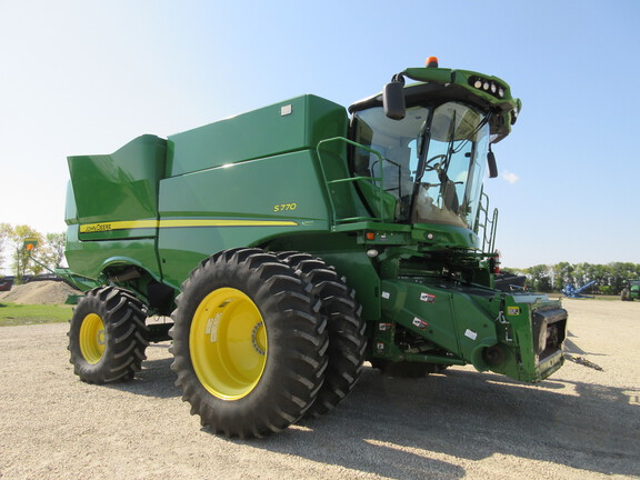 2019 John Deere S770 Combine