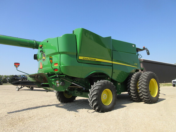 2019 John Deere S770 Combine