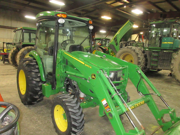 2019 John Deere 4052R Tractor Compact