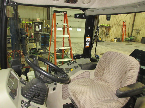 2019 John Deere 4052R Tractor Compact