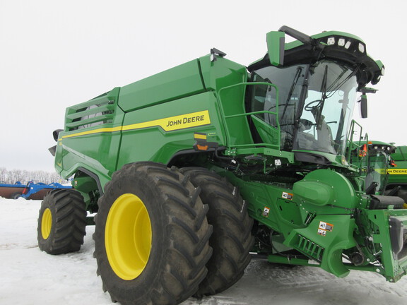 2025 John Deere X9 1000 Combine