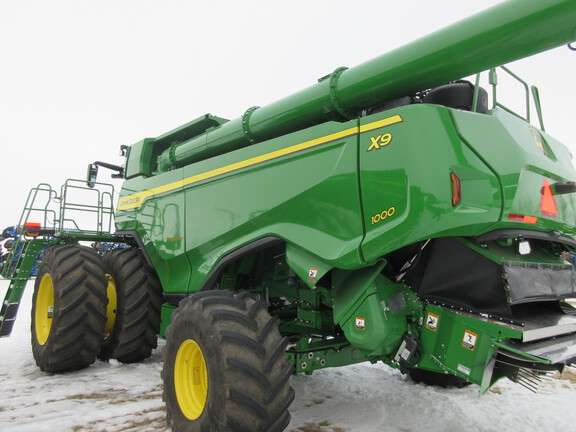 2025 John Deere X9 1000 Combine