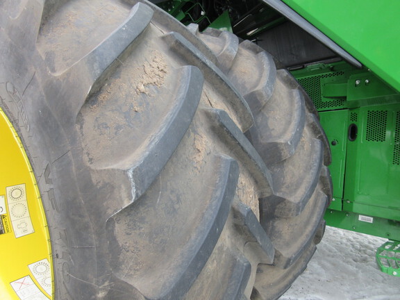 2025 John Deere X9 1000 Combine