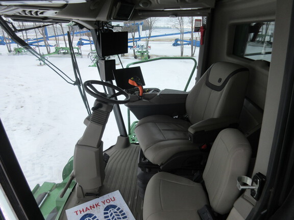 2025 John Deere X9 1000 Combine