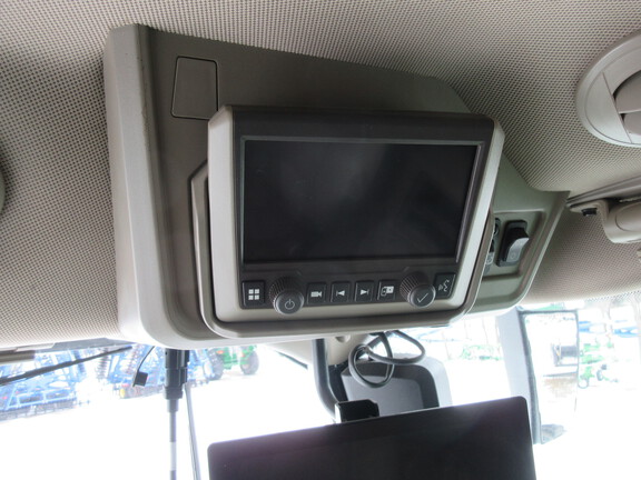 2025 John Deere X9 1000 Combine