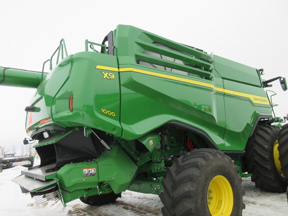 2025 John Deere X9 1000 Combine