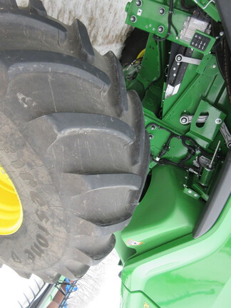 2025 John Deere X9 1000 Combine