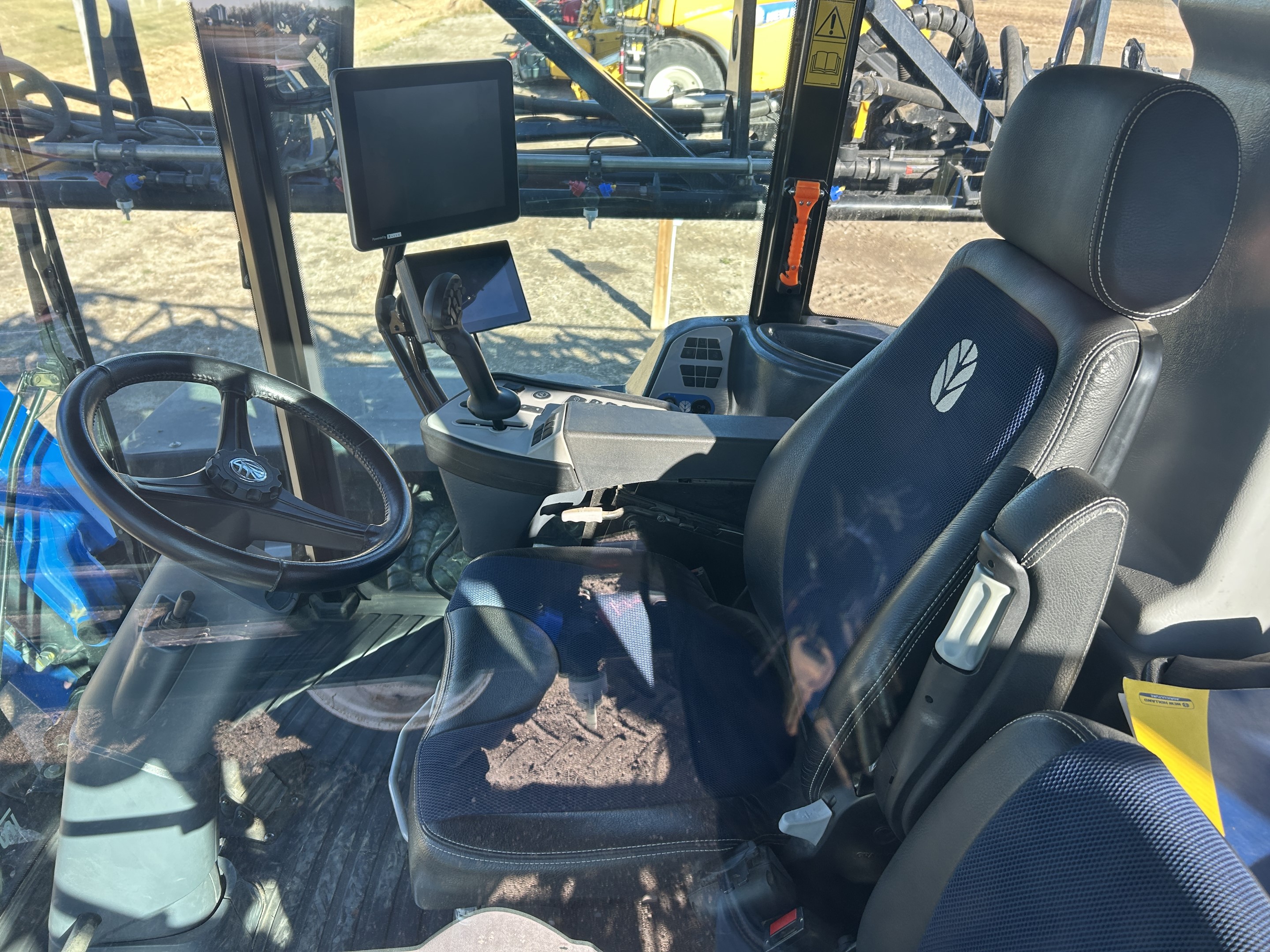 2022 New Holland SP.370F Sprayer/High Clearance