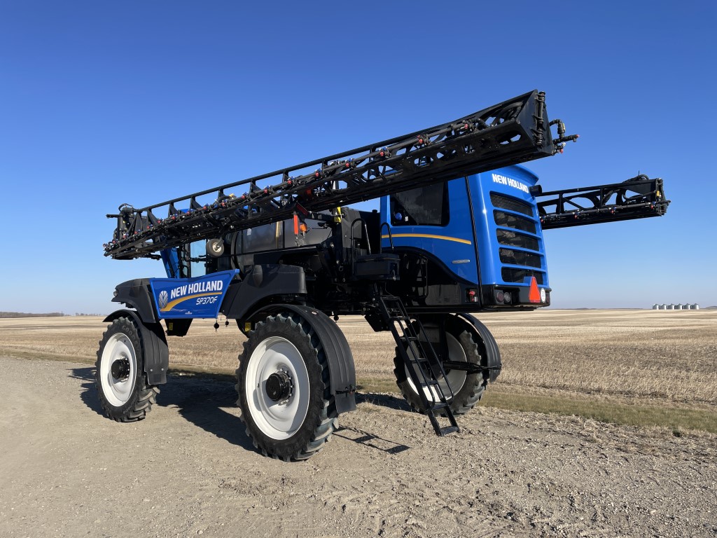 2022 New Holland SP.370F Sprayer/High Clearance