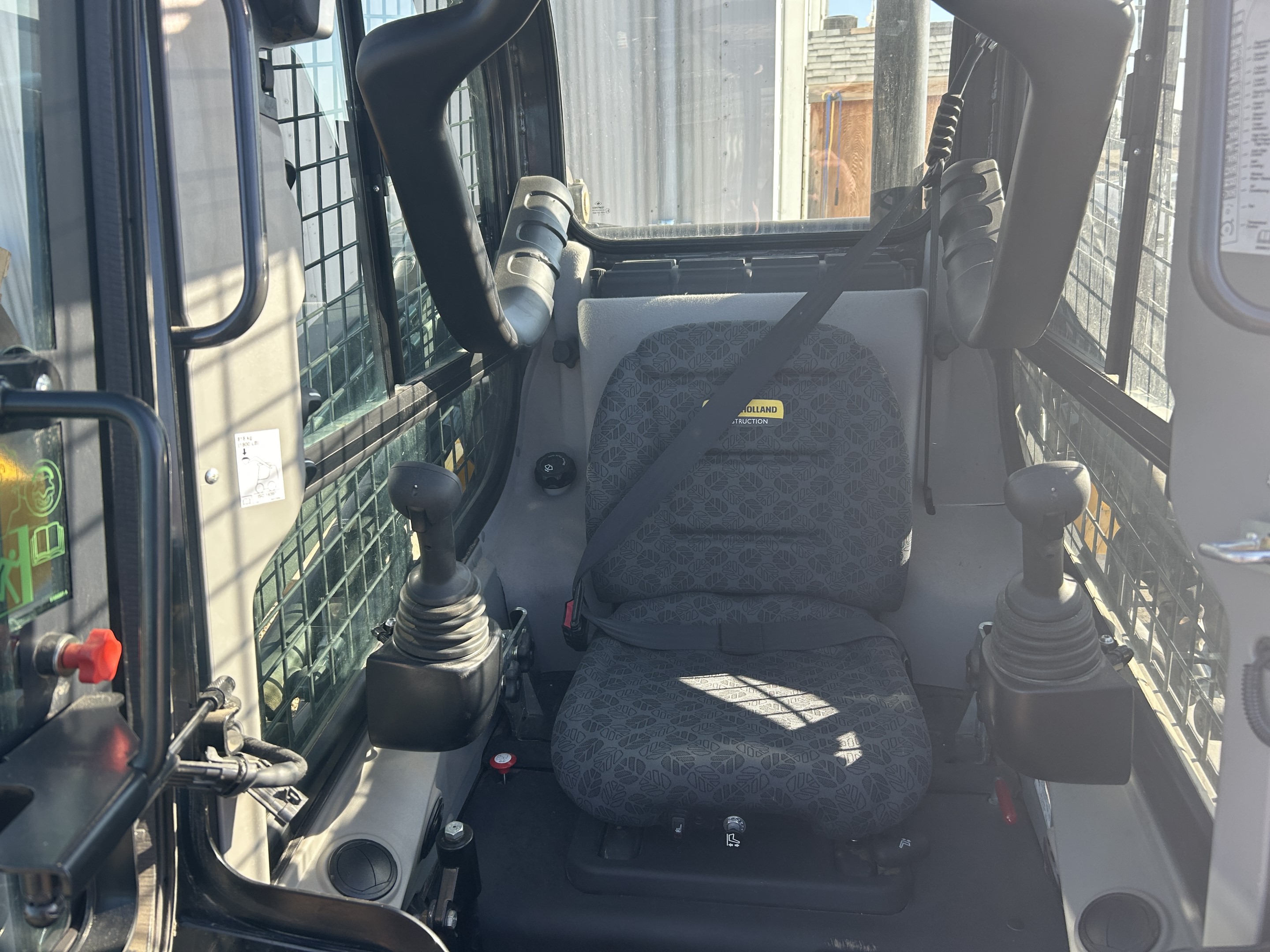 2021 New Holland L318 Skid Steer Loader