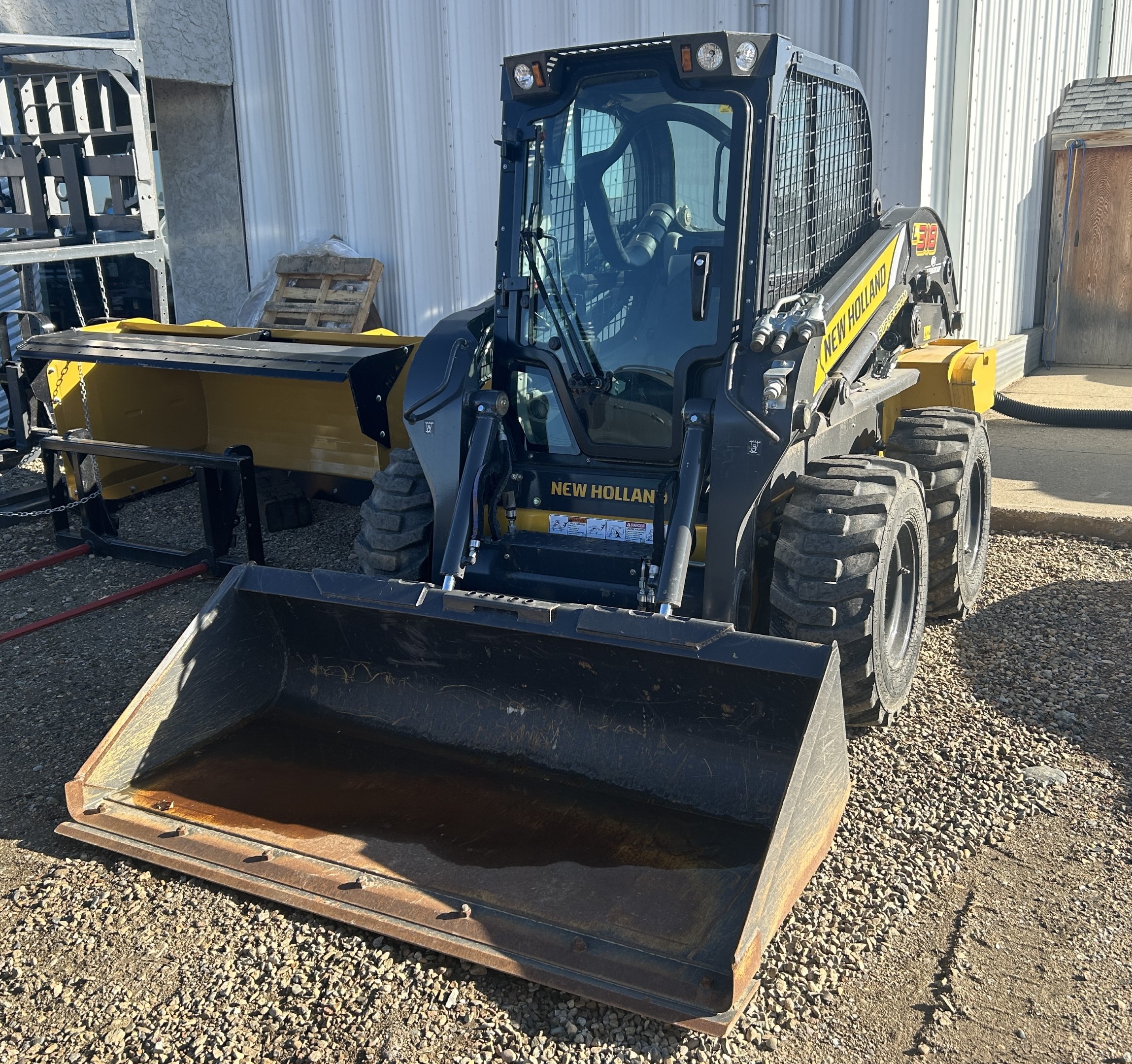 2021 New Holland L318 Skid Steer Loader