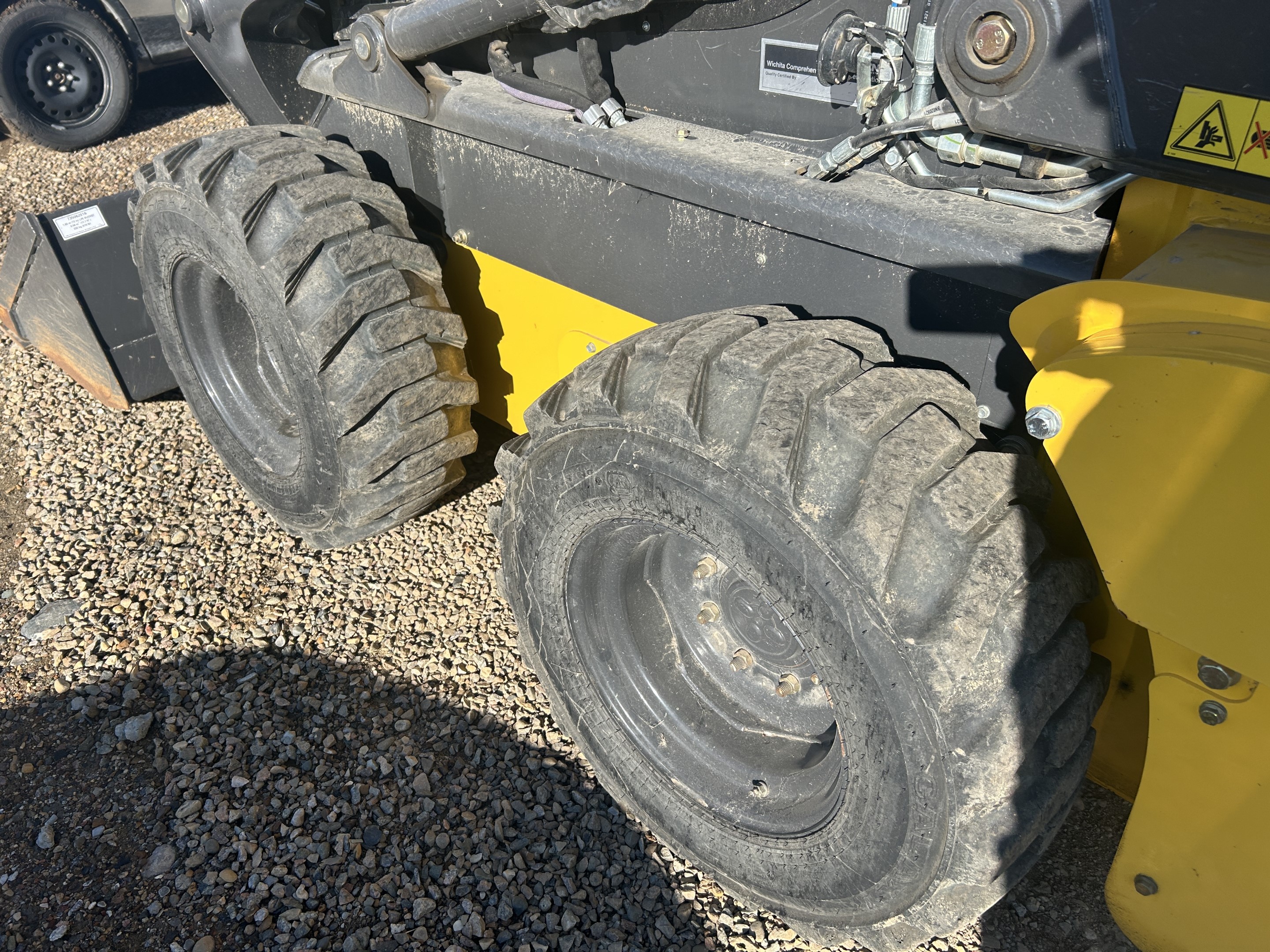 2021 New Holland L318 Skid Steer Loader