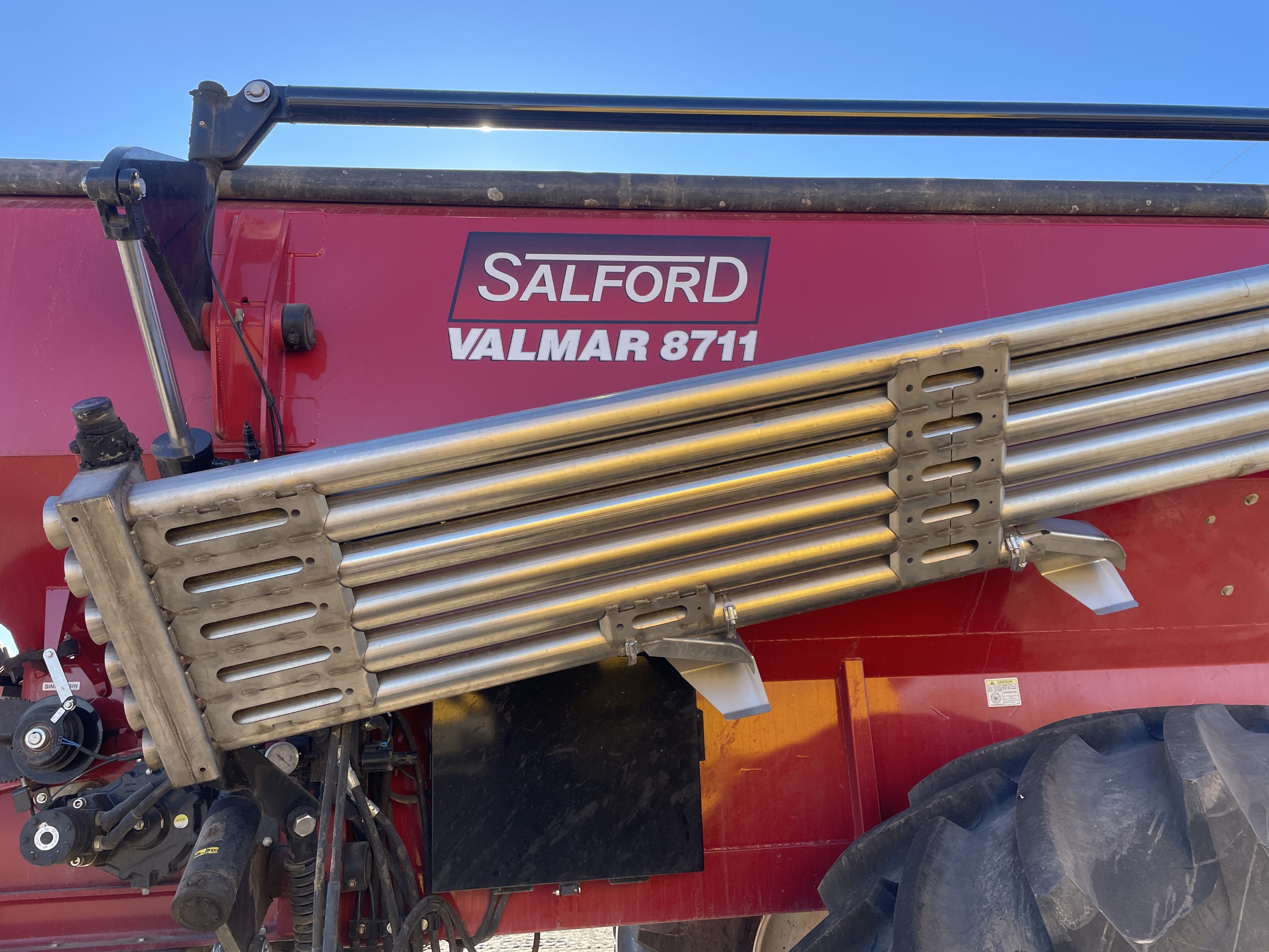 2022 Salford VALMAR 8711 Fertilizer Spreader