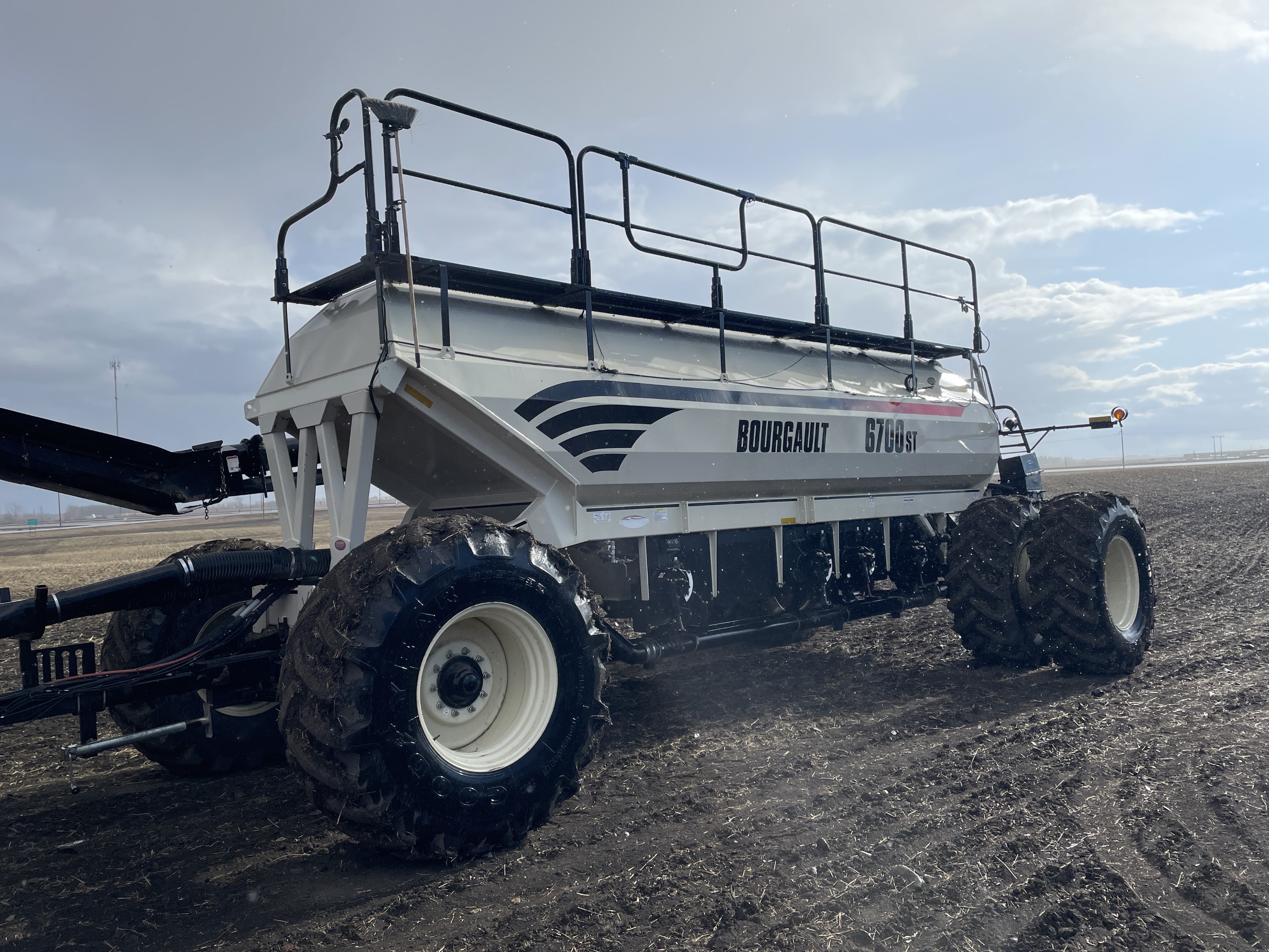 2012 Bourgault 3320-76 Air Drill