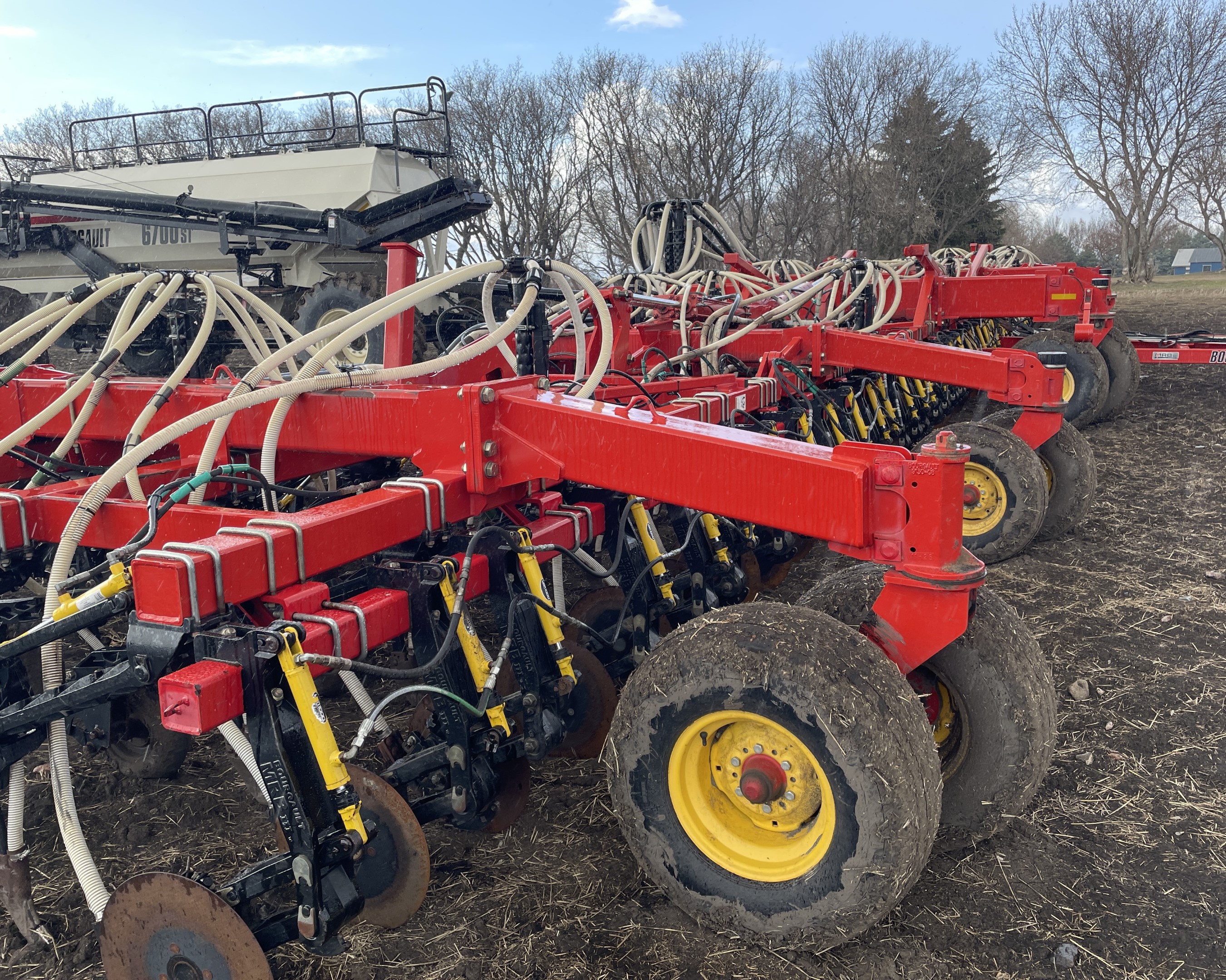 2012 Bourgault 3320-76 Air Drill