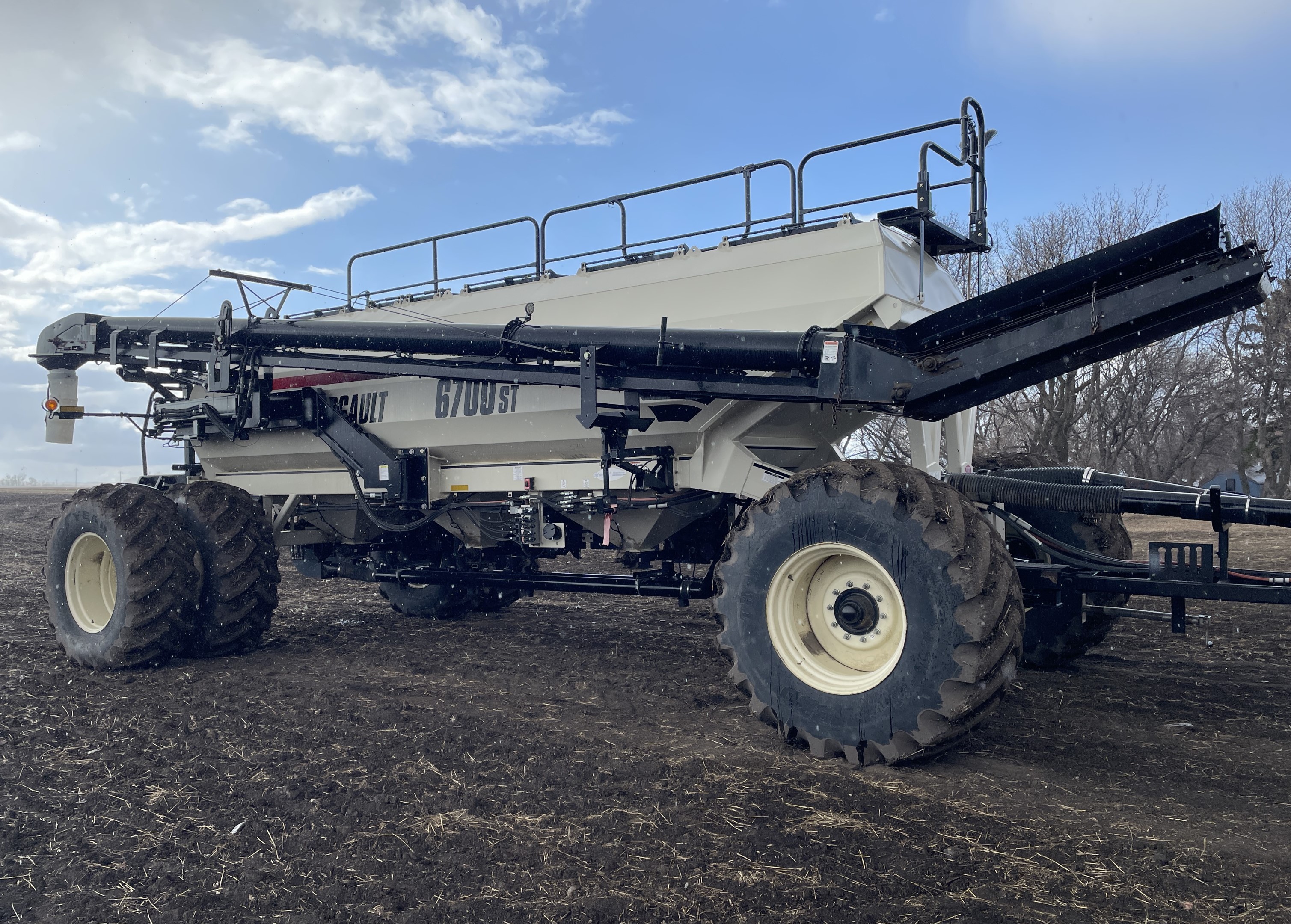 2012 Bourgault 3320-76 Air Drill