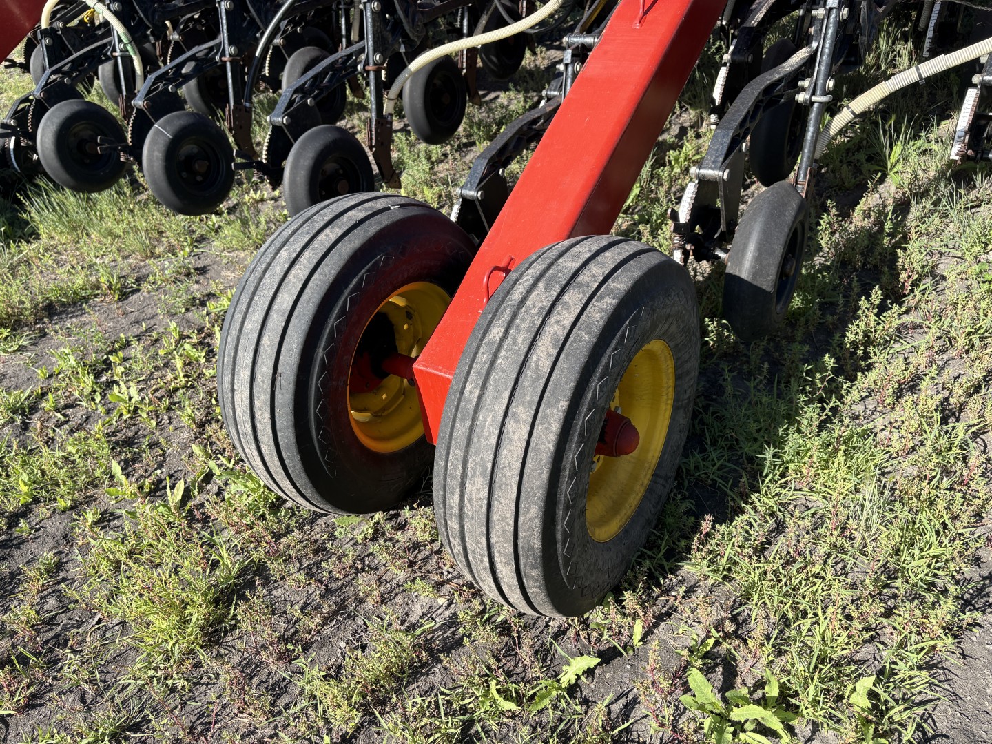 2012 Bourgault 3320-76 Air Drill