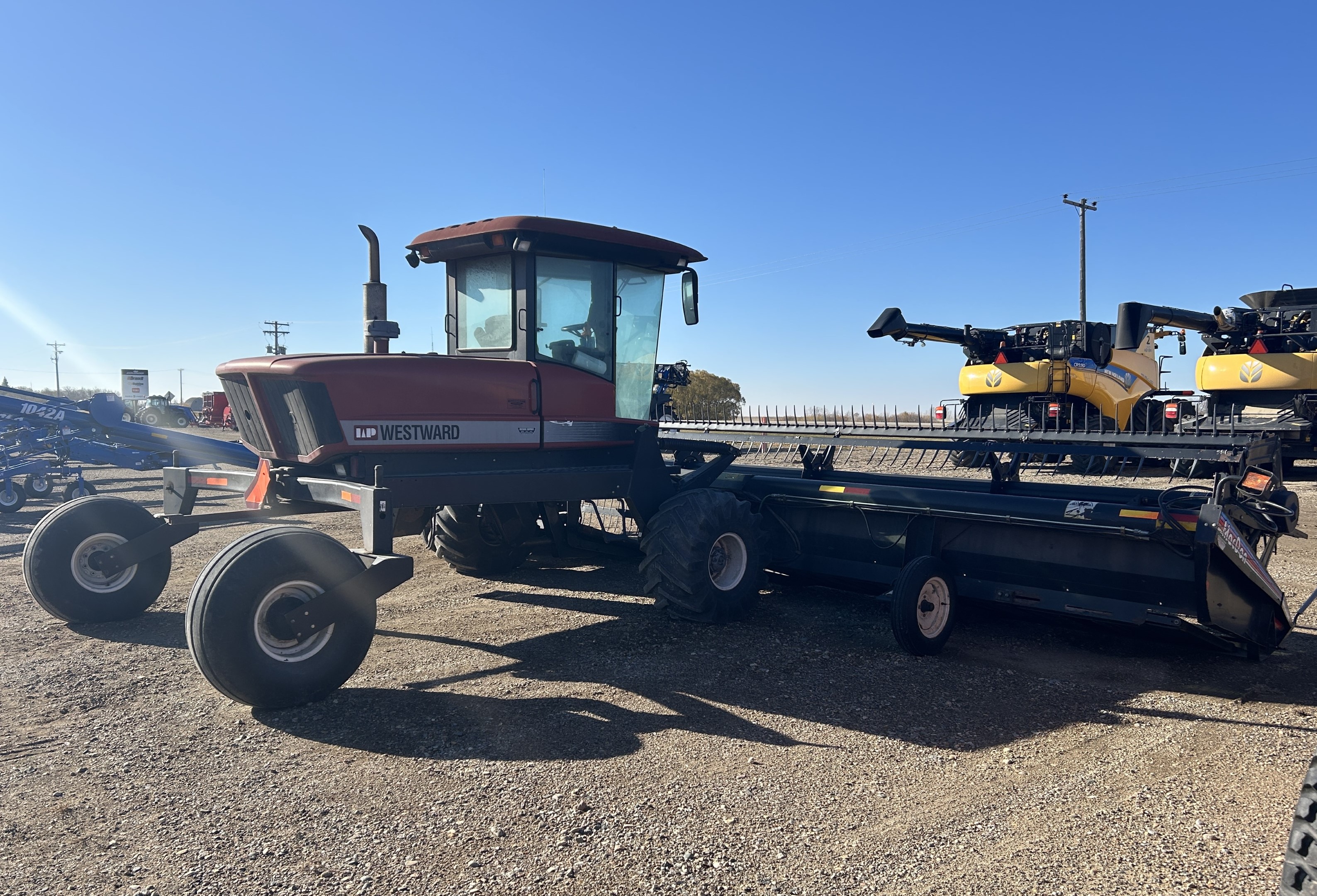 2001 MacDon 9250 Windrower