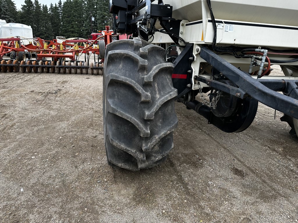 2005 Bourgault 5710-47 Air Drill