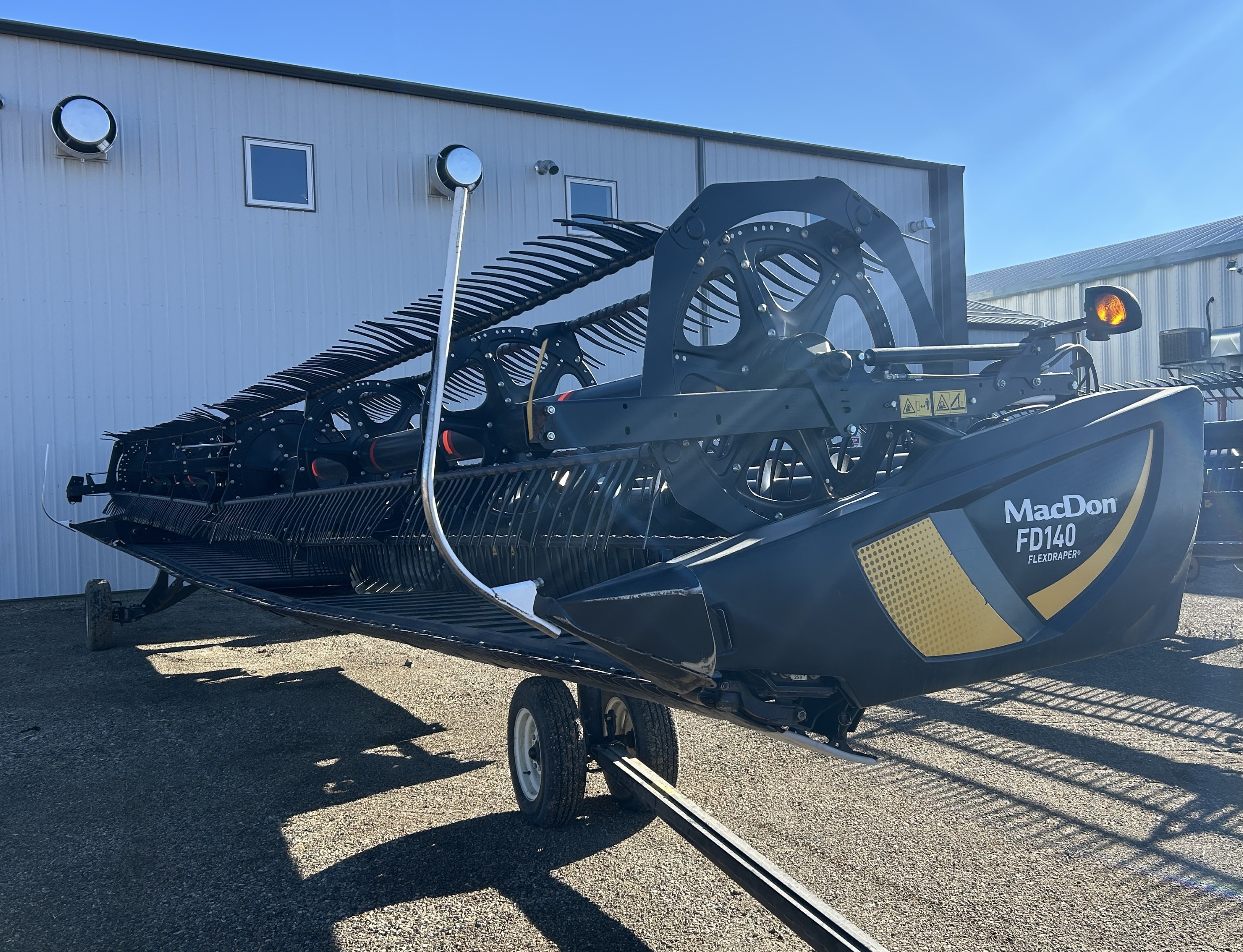 2018 MacDon FD140 Header Draper Flex