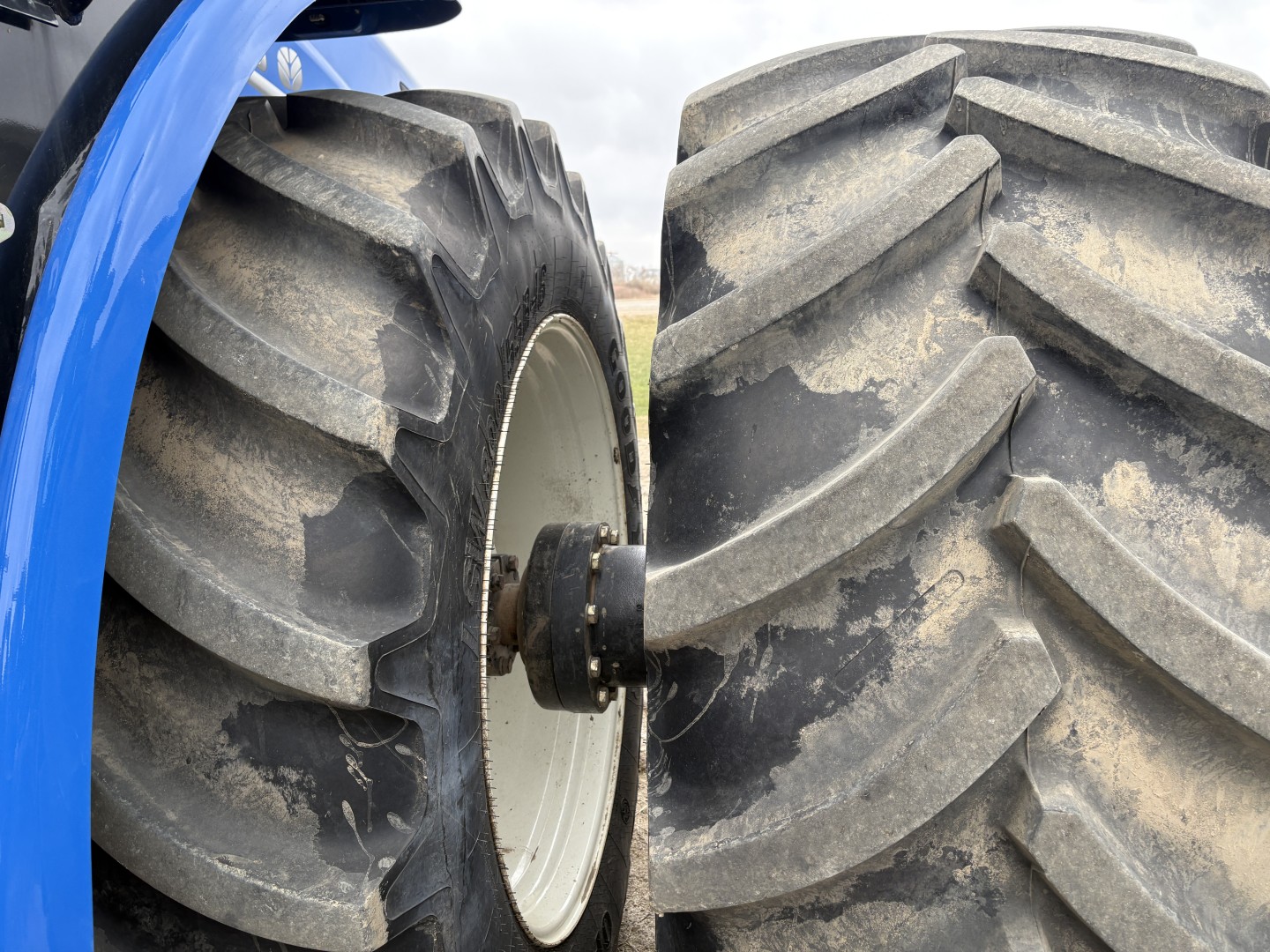 2024 New Holland T9.580 Tractor 4WD
