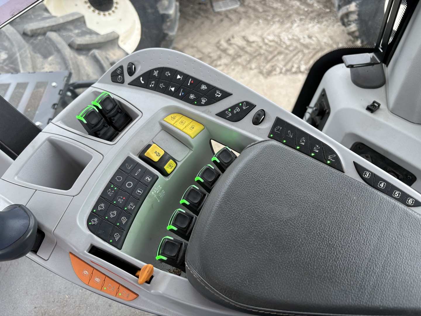 2024 New Holland T9.580 Tractor 4WD