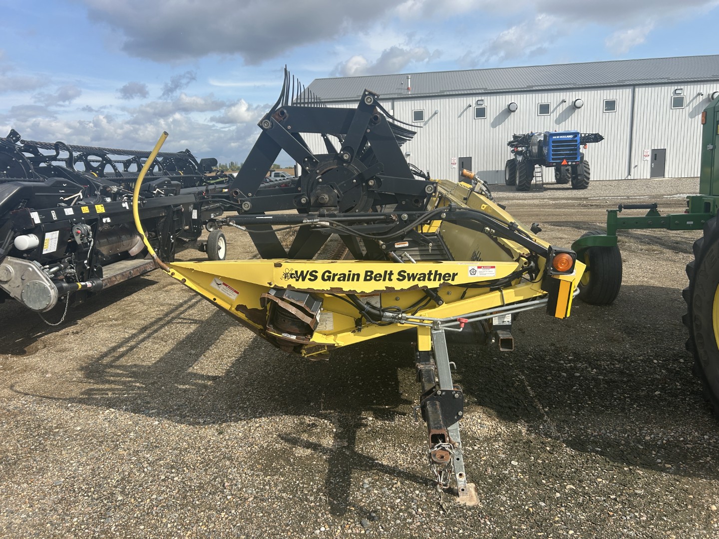 2008 John Deere 4895 Windrower