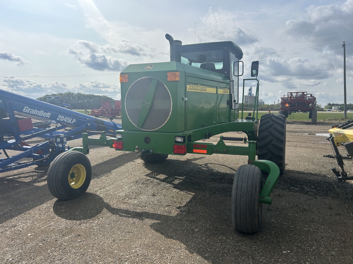 2008 John Deere 4895 Windrower