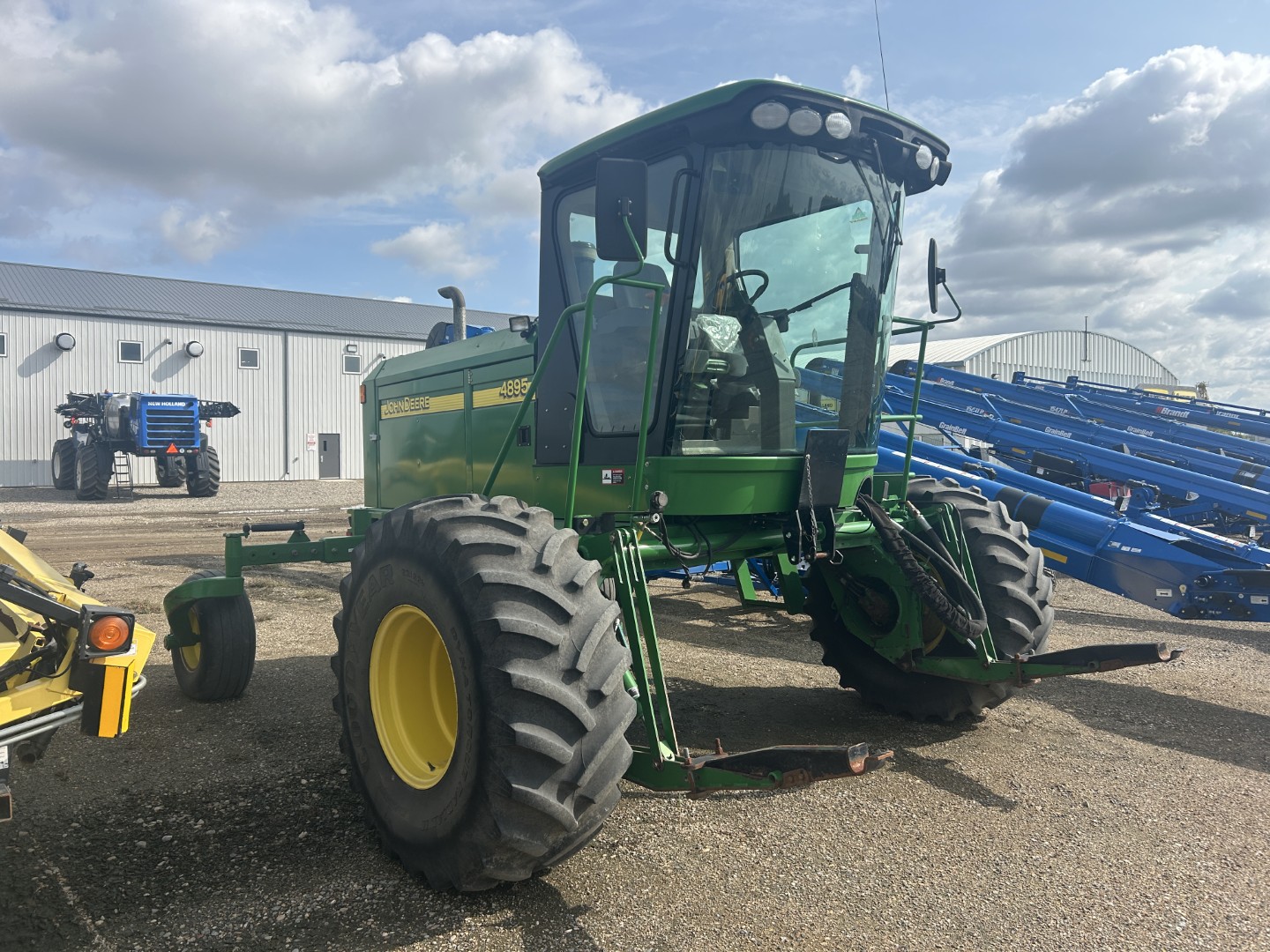 2008 John Deere 4895 Windrower