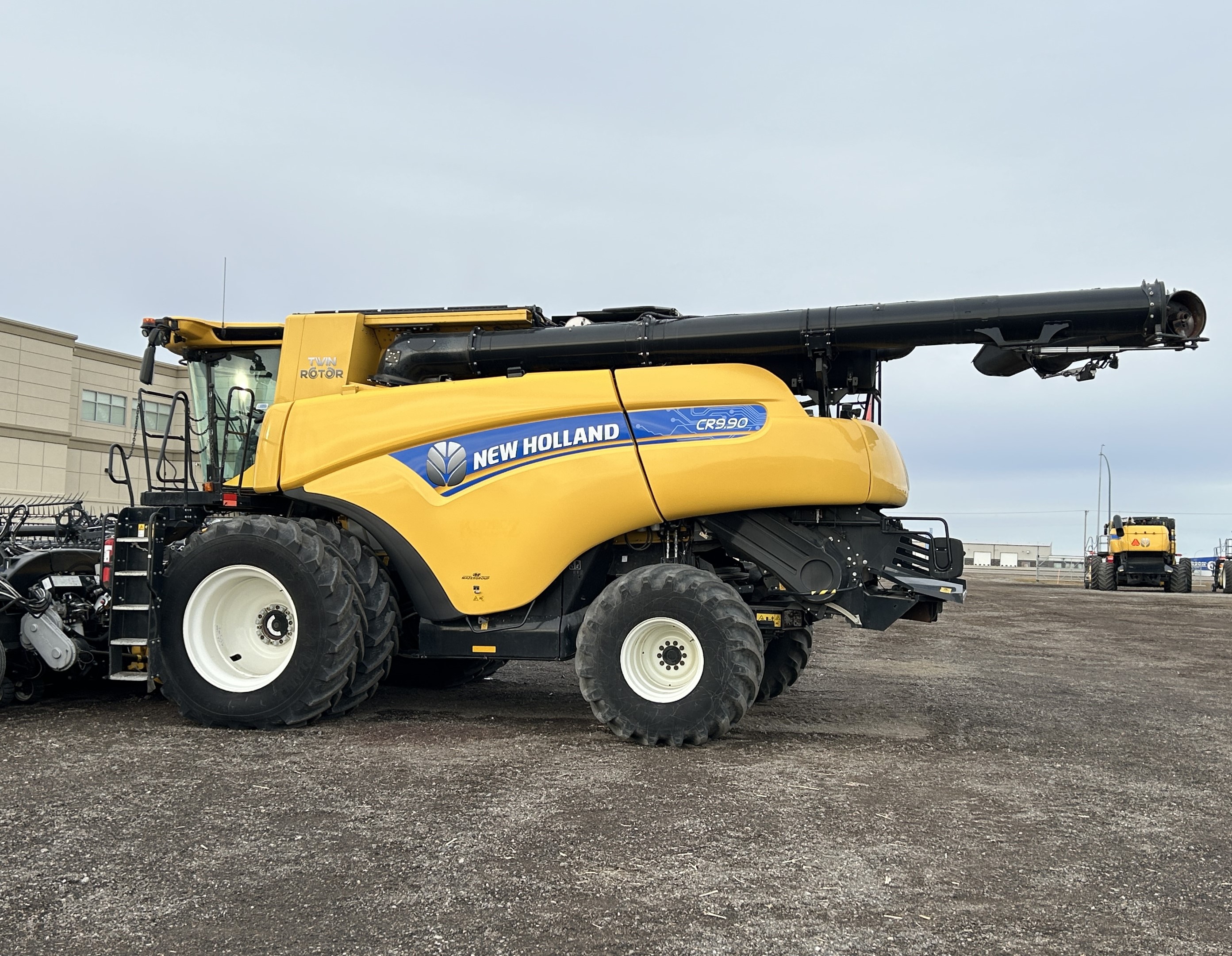 2022 New Holland CR9.90Z Combine