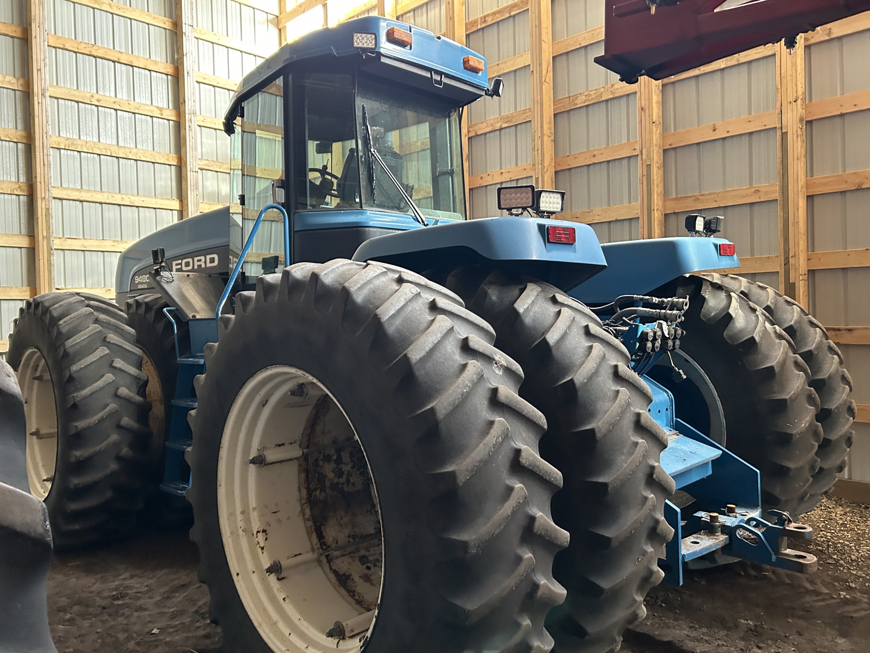 1994 New Holland 9480 Tractor 4WD