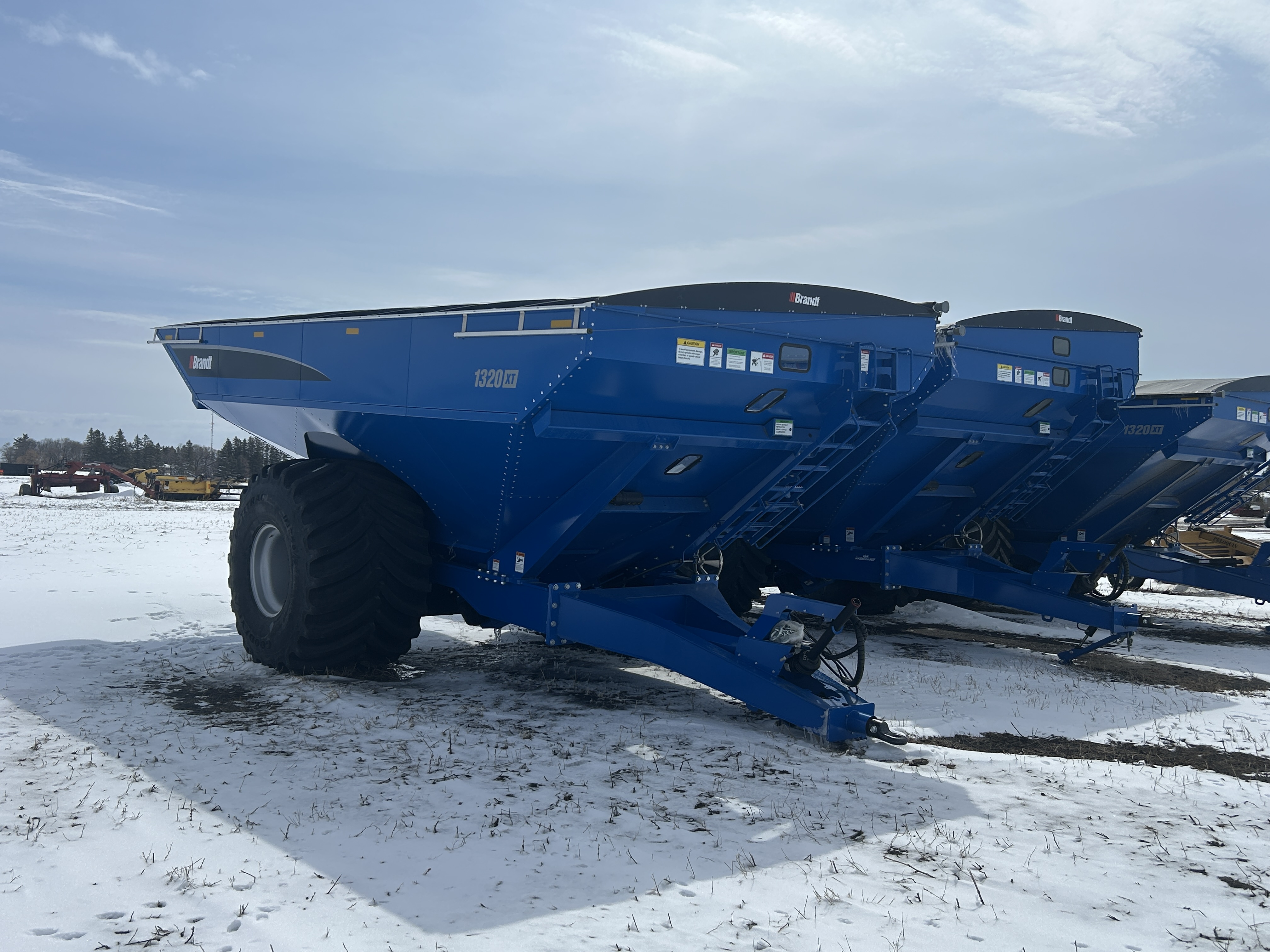 2023 Brandt 1320XT Grain Cart