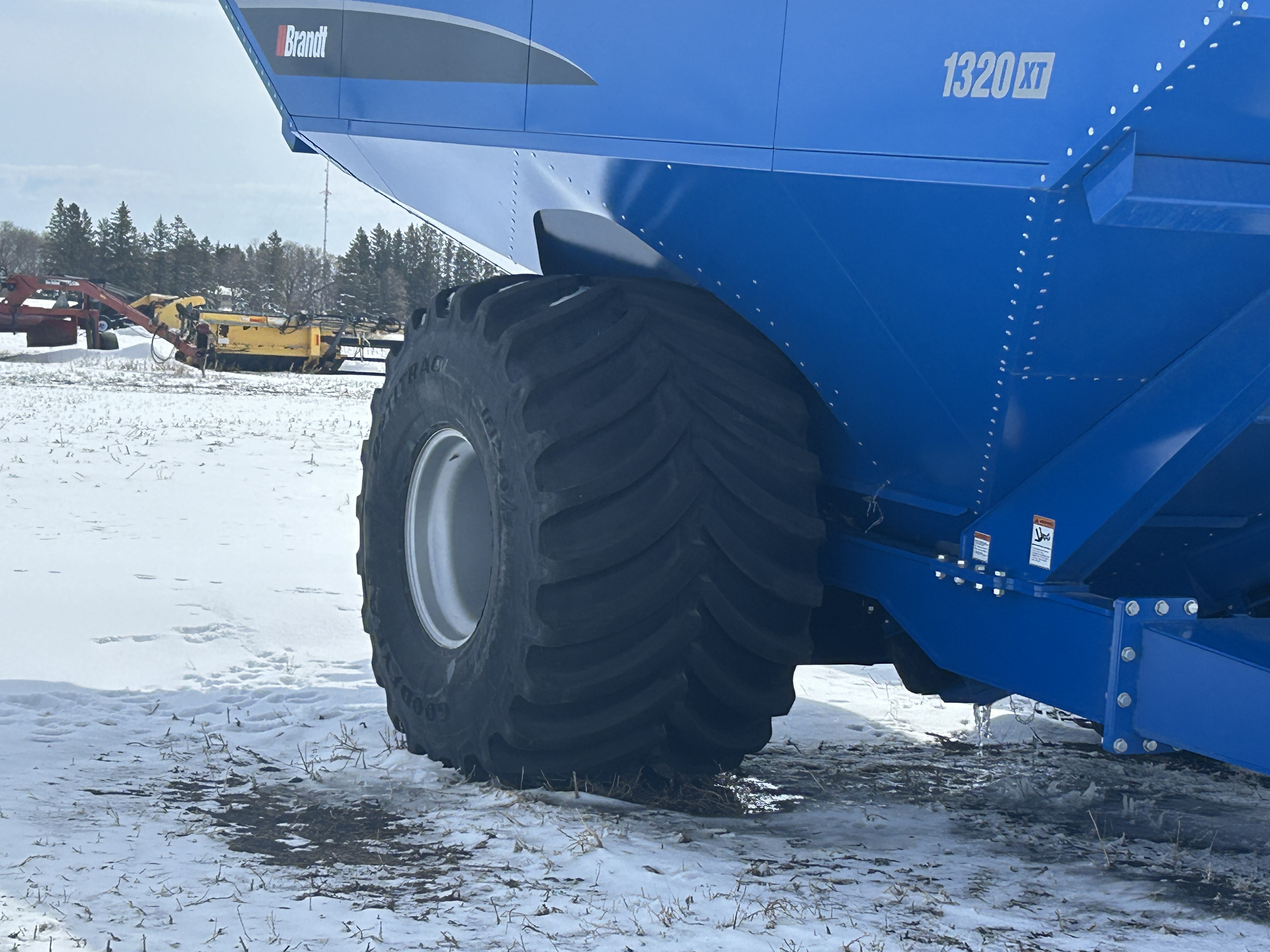 2023 Brandt 1320XT Grain Cart