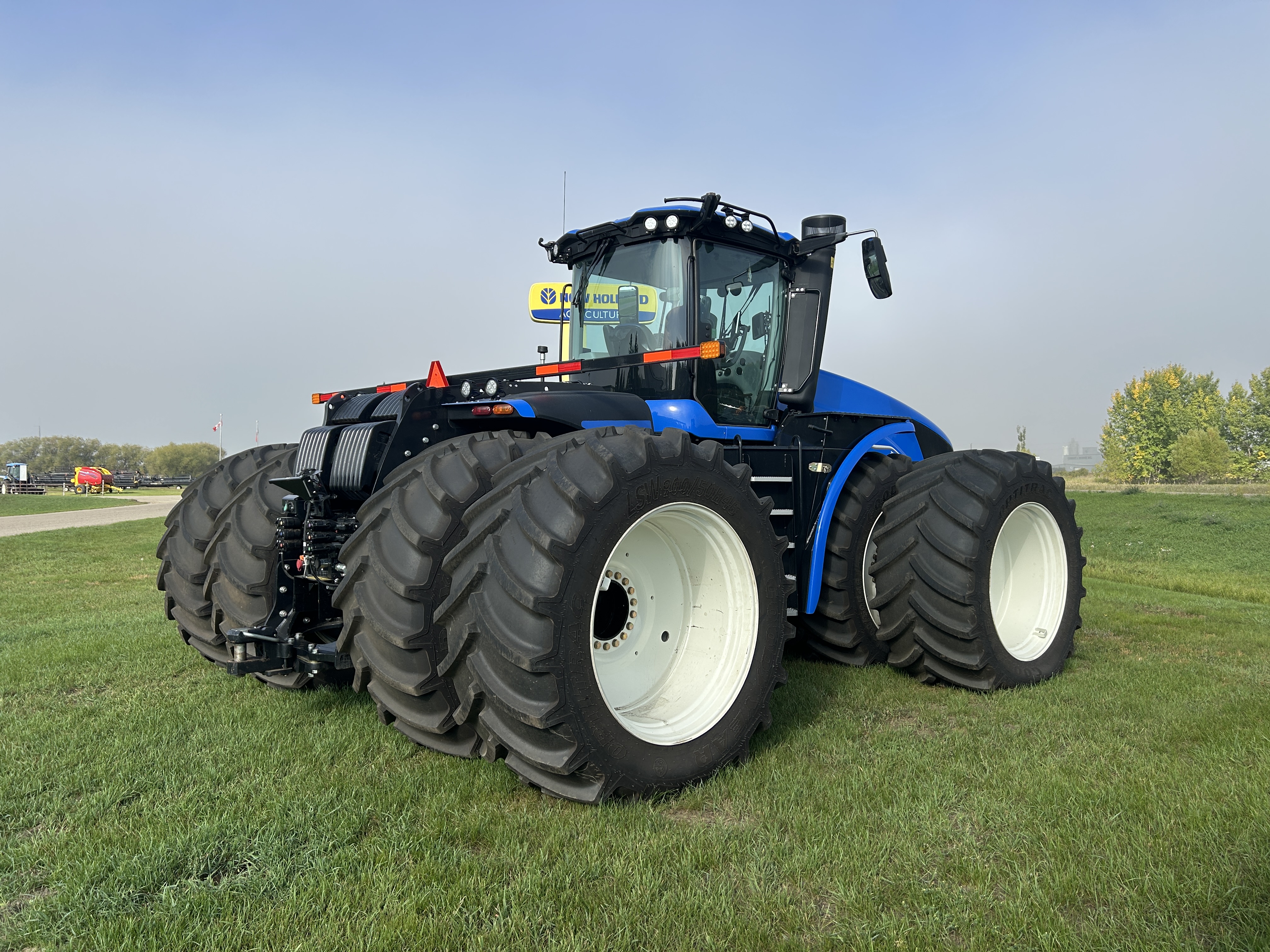 2024 New Holland T9.700 PLMI Tractor 4WD