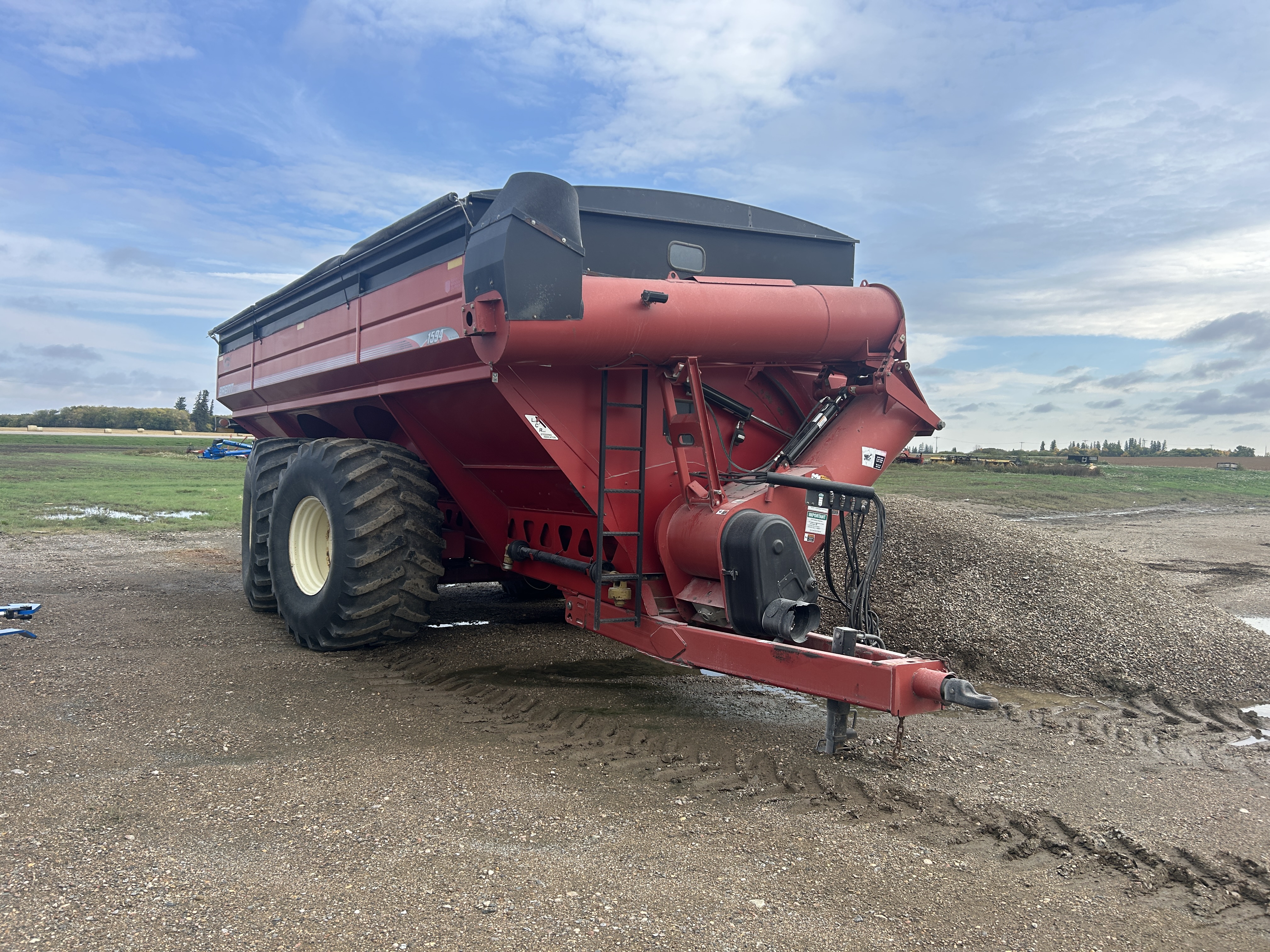 2012 Unverferth BRENT 1594 Grain Cart