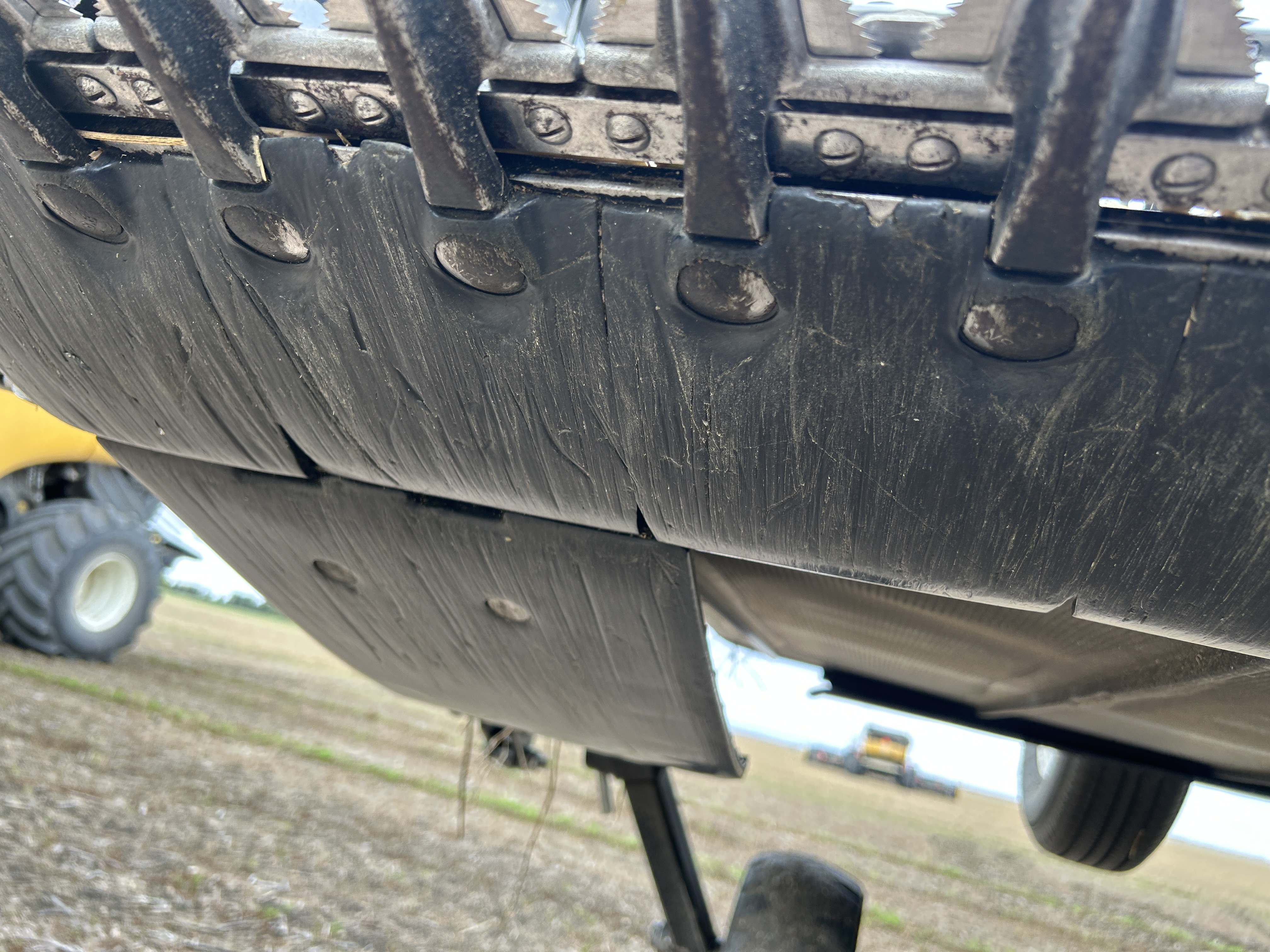 2023 MacDon FD240 Header Draper Flex