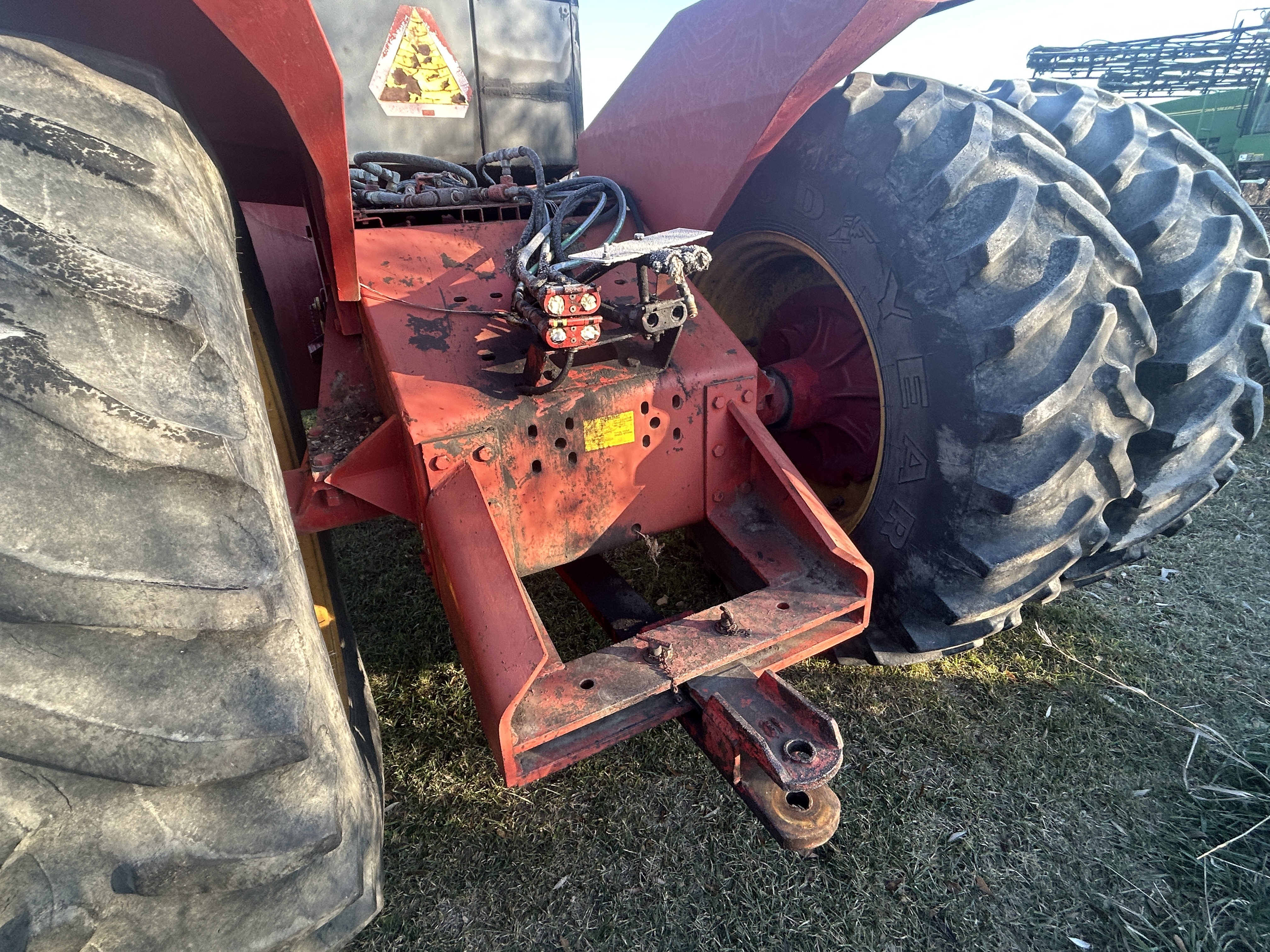 1981 Versatile 875 Tractor 4WD