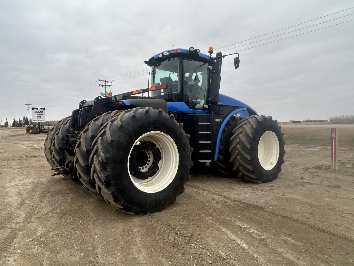2014 New Holland T9.700 Tractor 4WD