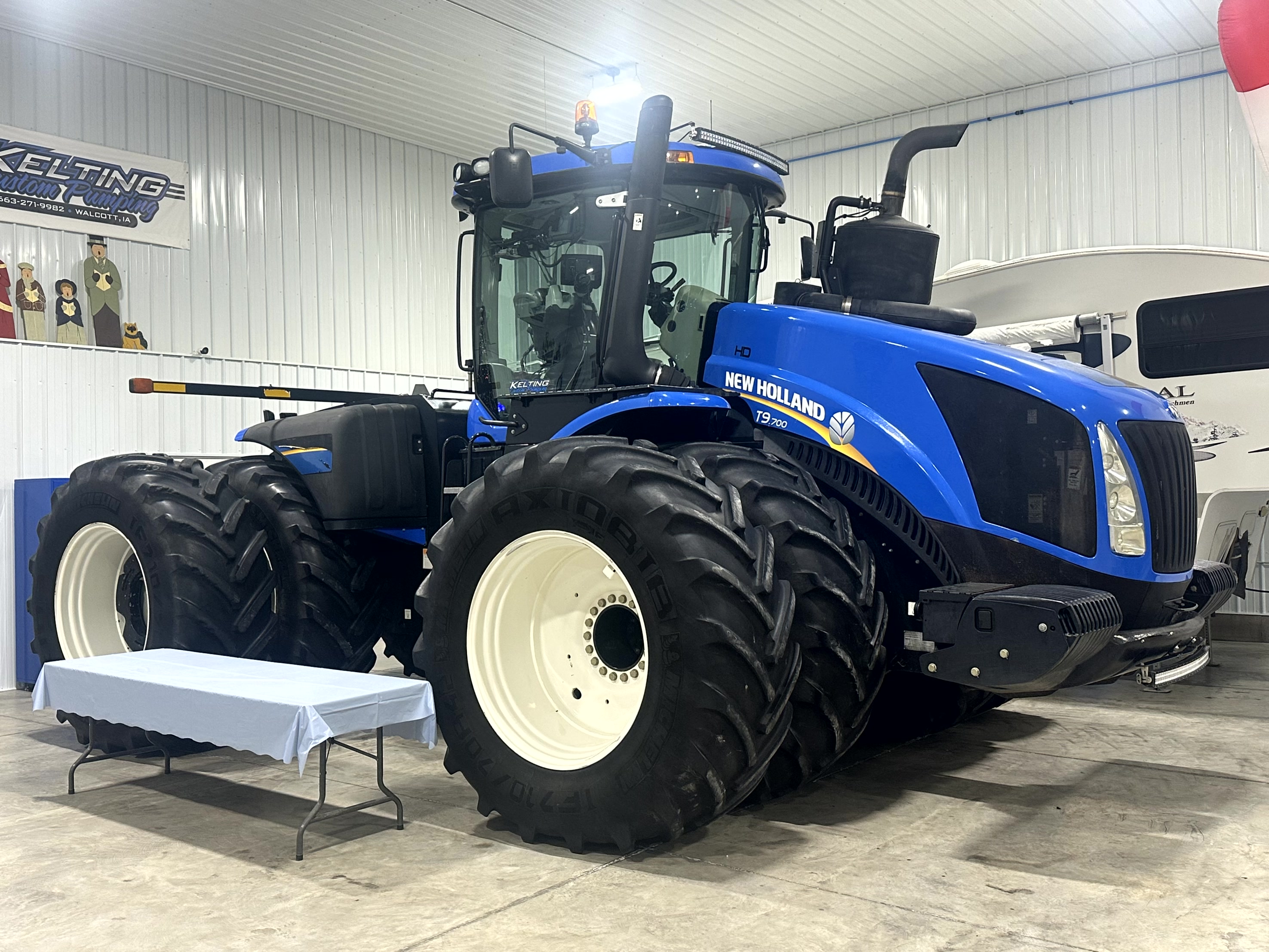 2014 New Holland T9.700 Tractor 4WD
