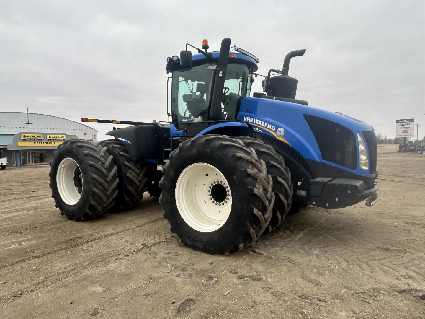 2014 New Holland T9.700 Tractor 4WD