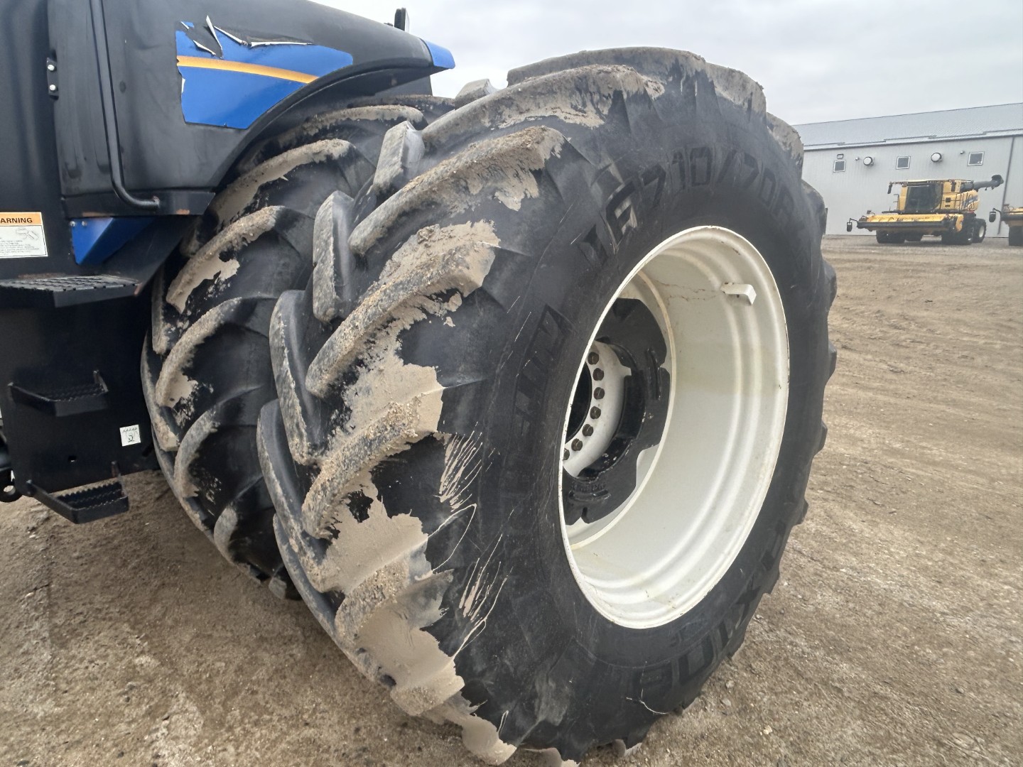 2014 New Holland T9.700 Tractor 4WD