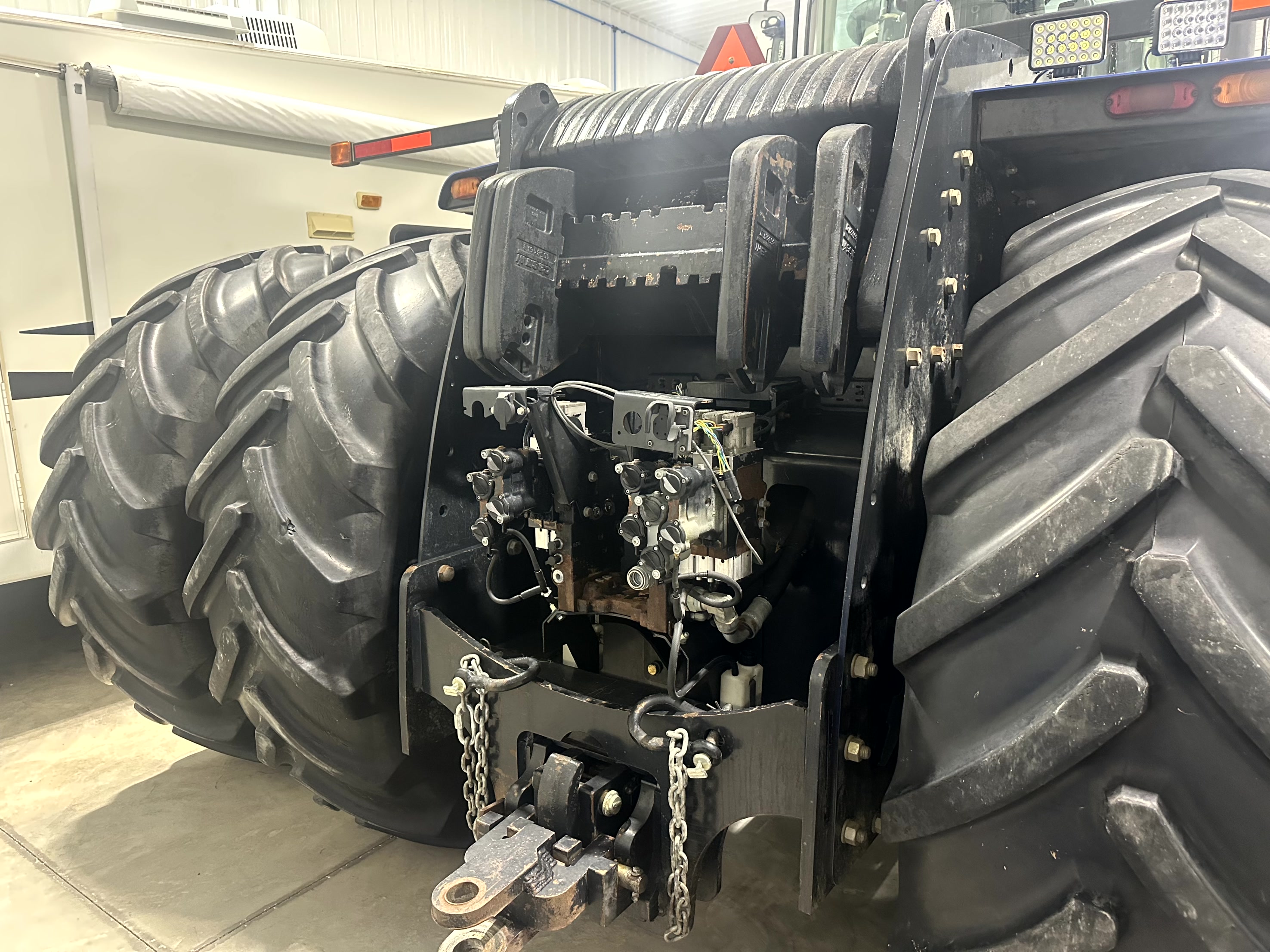 2014 New Holland T9.700 Tractor 4WD